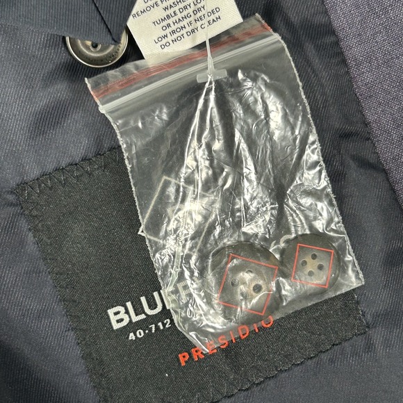 NWT Bluffworks Presidio Travel Blazer Men's Size 46L Slim Fit Navy Blue New - Picture 16 of 16